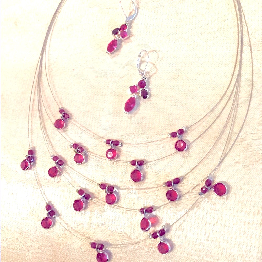 Red Stone Silvertone 5 Tiered Necklace 38$